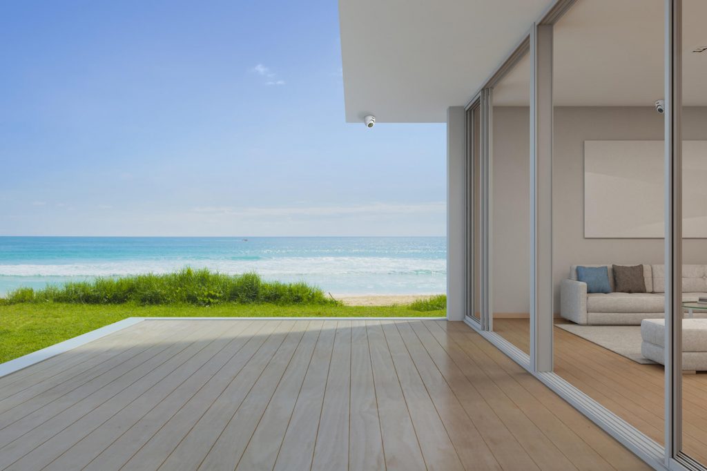 como a automação residencial pode melhorar a segurança da sua casa de praia